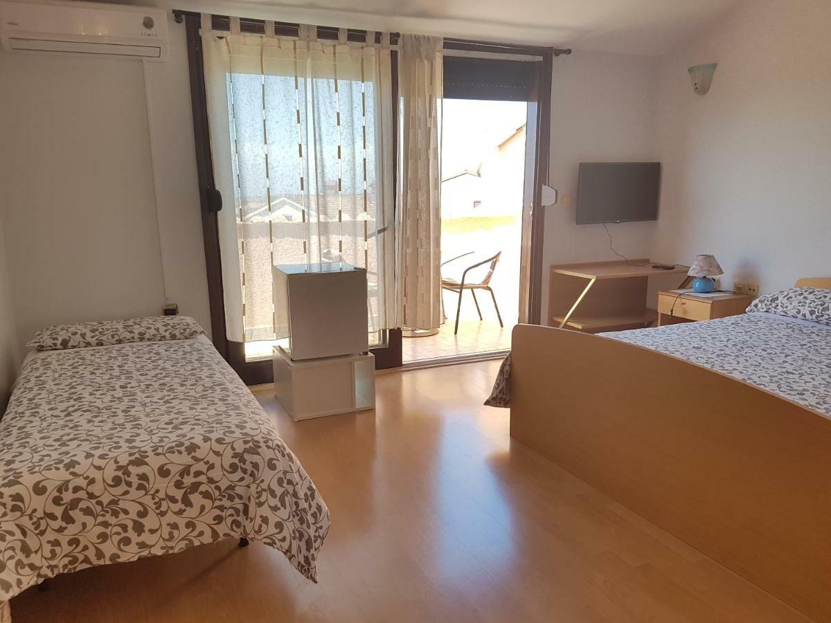 Rooms Siesta ポレッチ エクステリア 写真