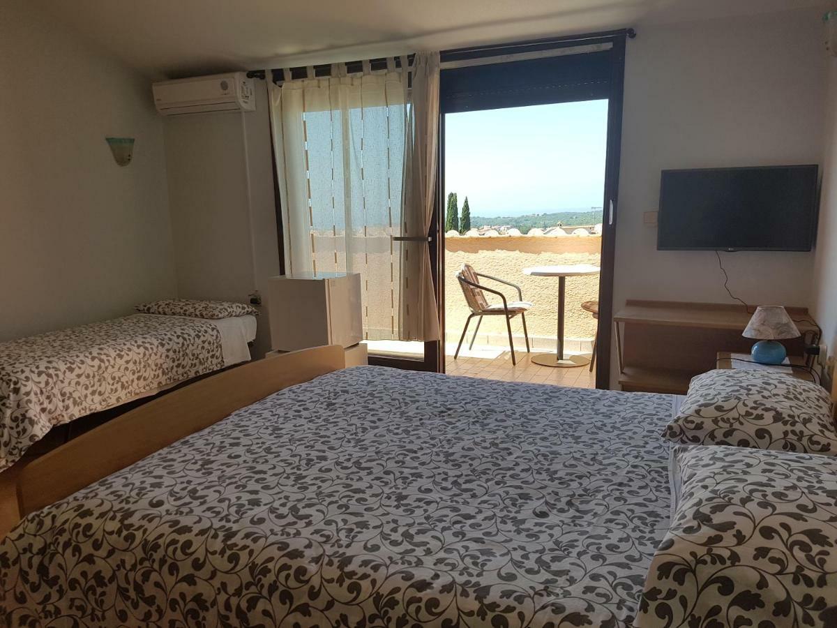 Rooms Siesta ポレッチ エクステリア 写真